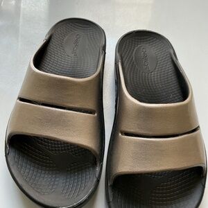 Oofos Slides EU37, US 61/2